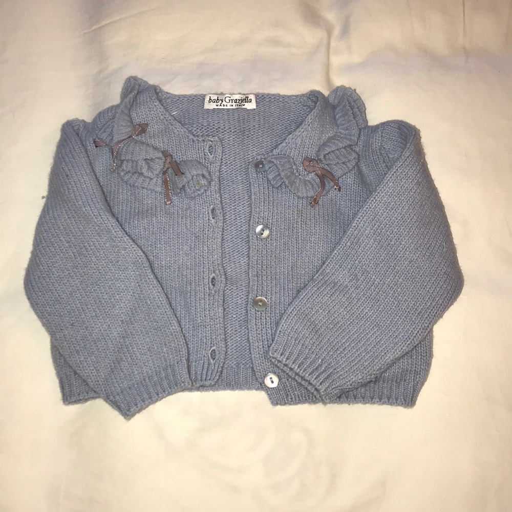 Beautiful delicate knit cardigan